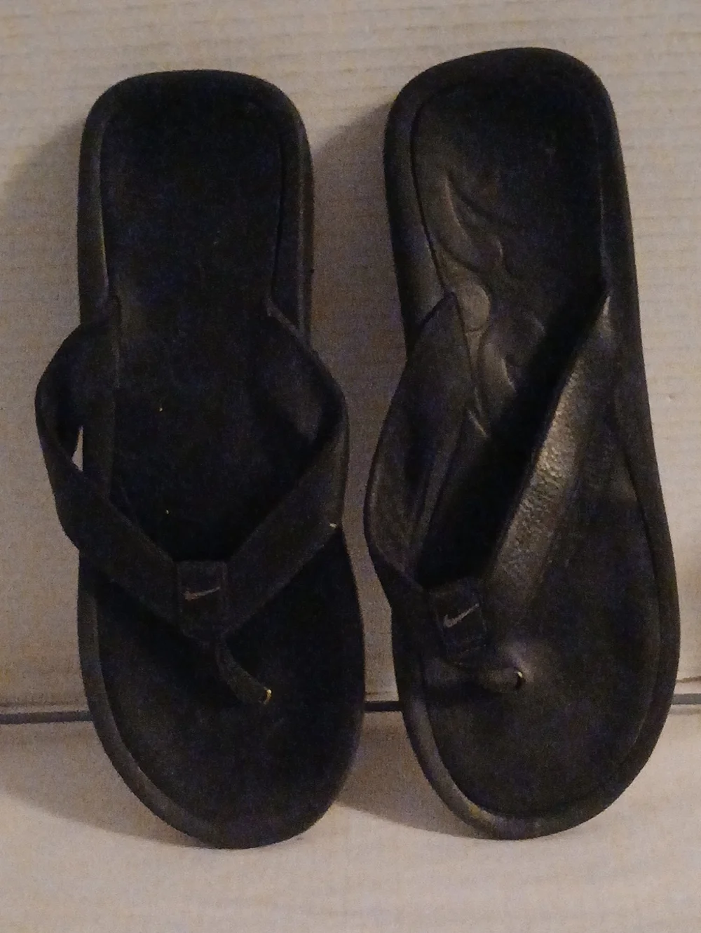 Nike Black Leather Thong Sandals